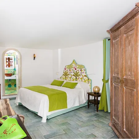 Torre Trasita Luxury בית הארחה 4*